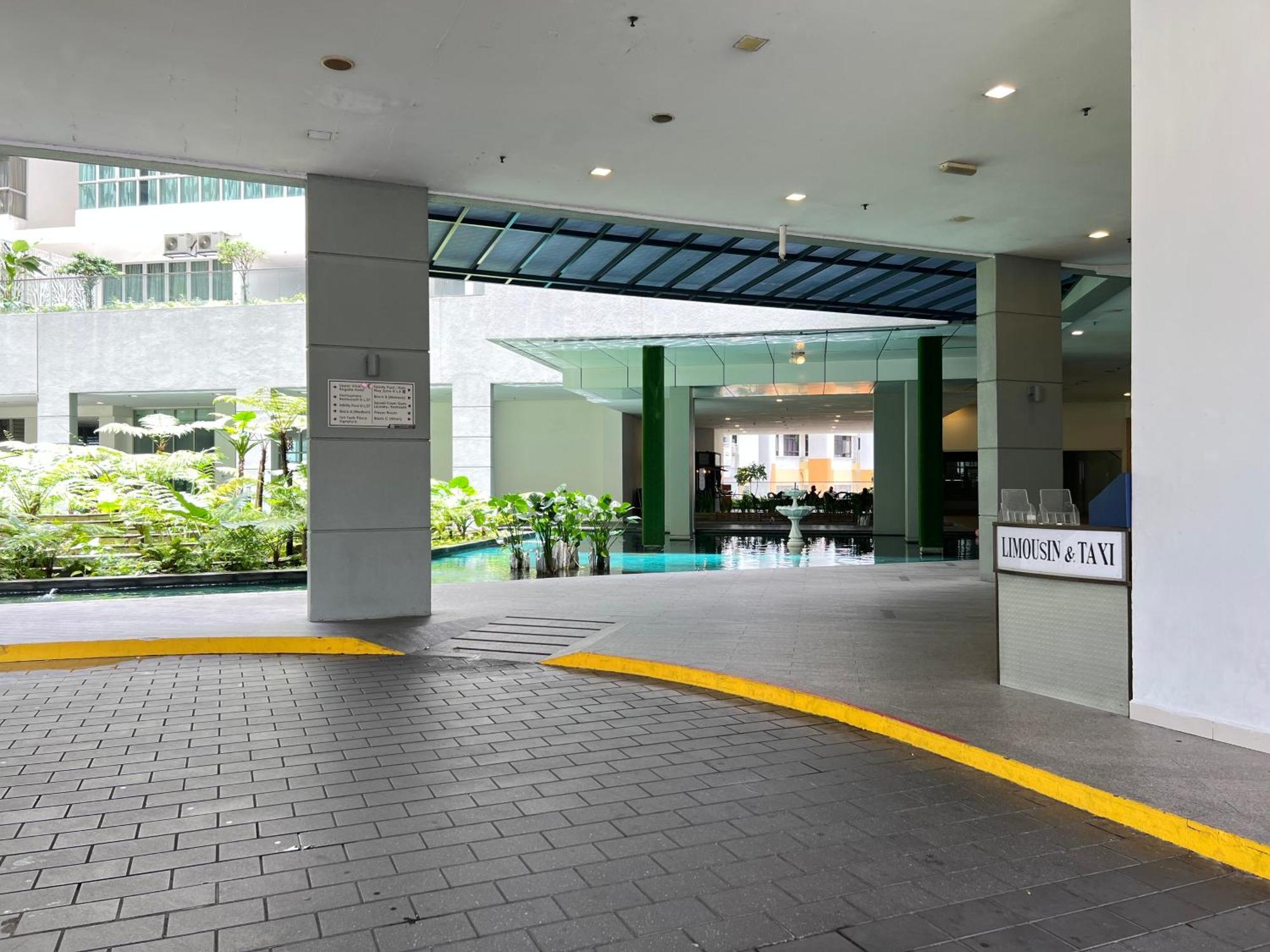 Regalia Spritz Empire Hostel Kuala Lumpur Luaran gambar