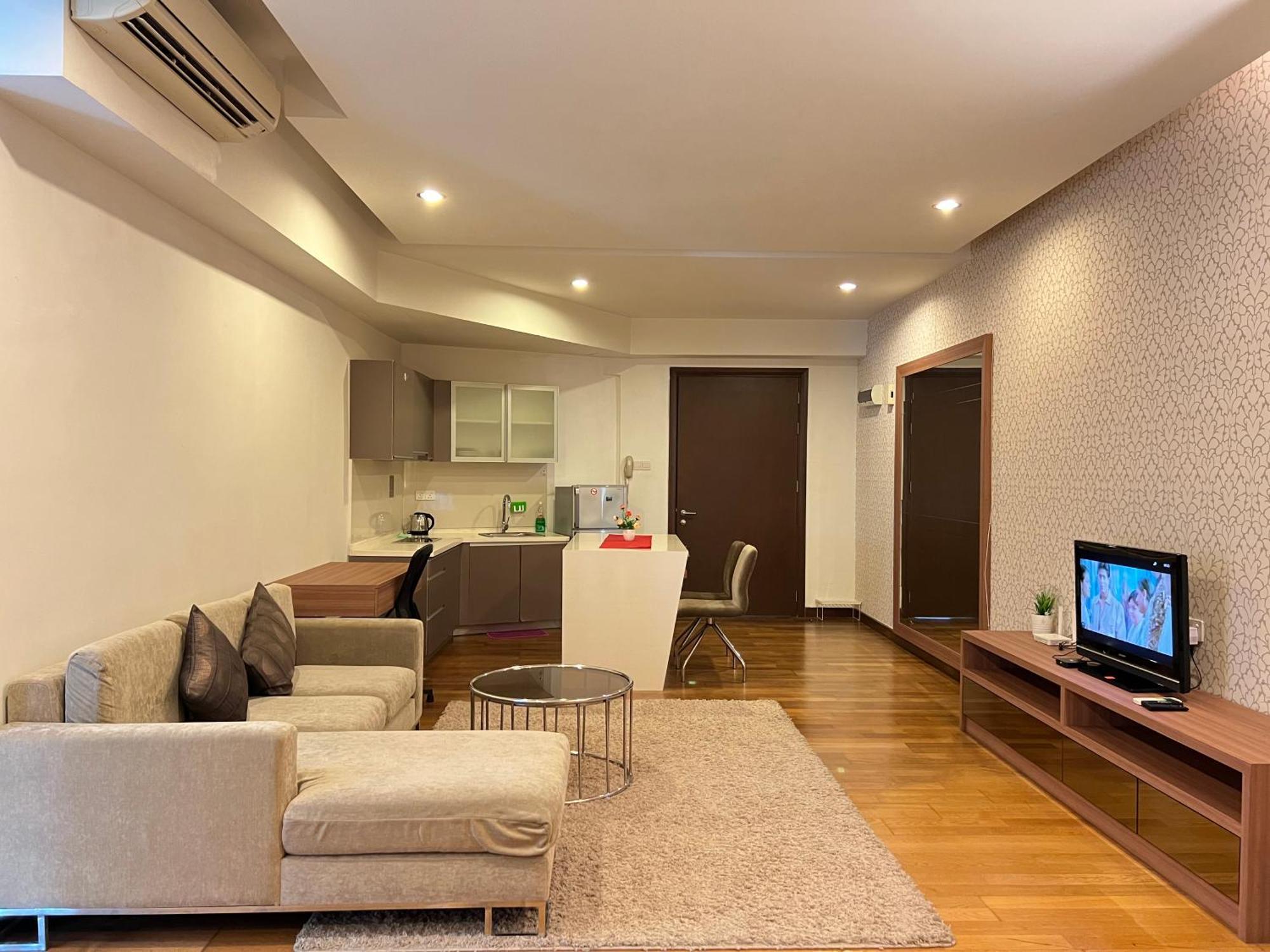 Regalia Spritz Empire Hostel Kuala Lumpur Luaran gambar
