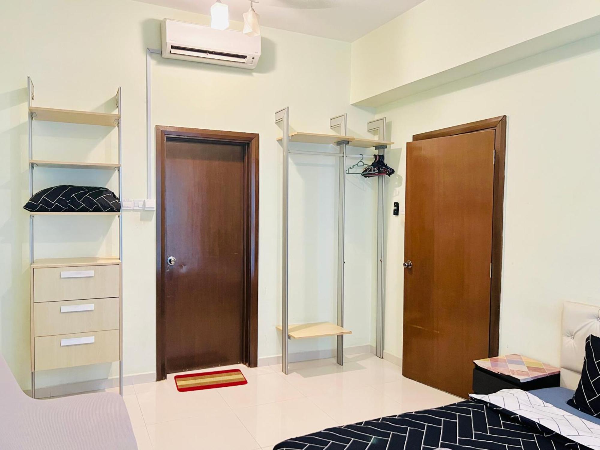 Regalia Spritz Empire Hostel Kuala Lumpur Luaran gambar