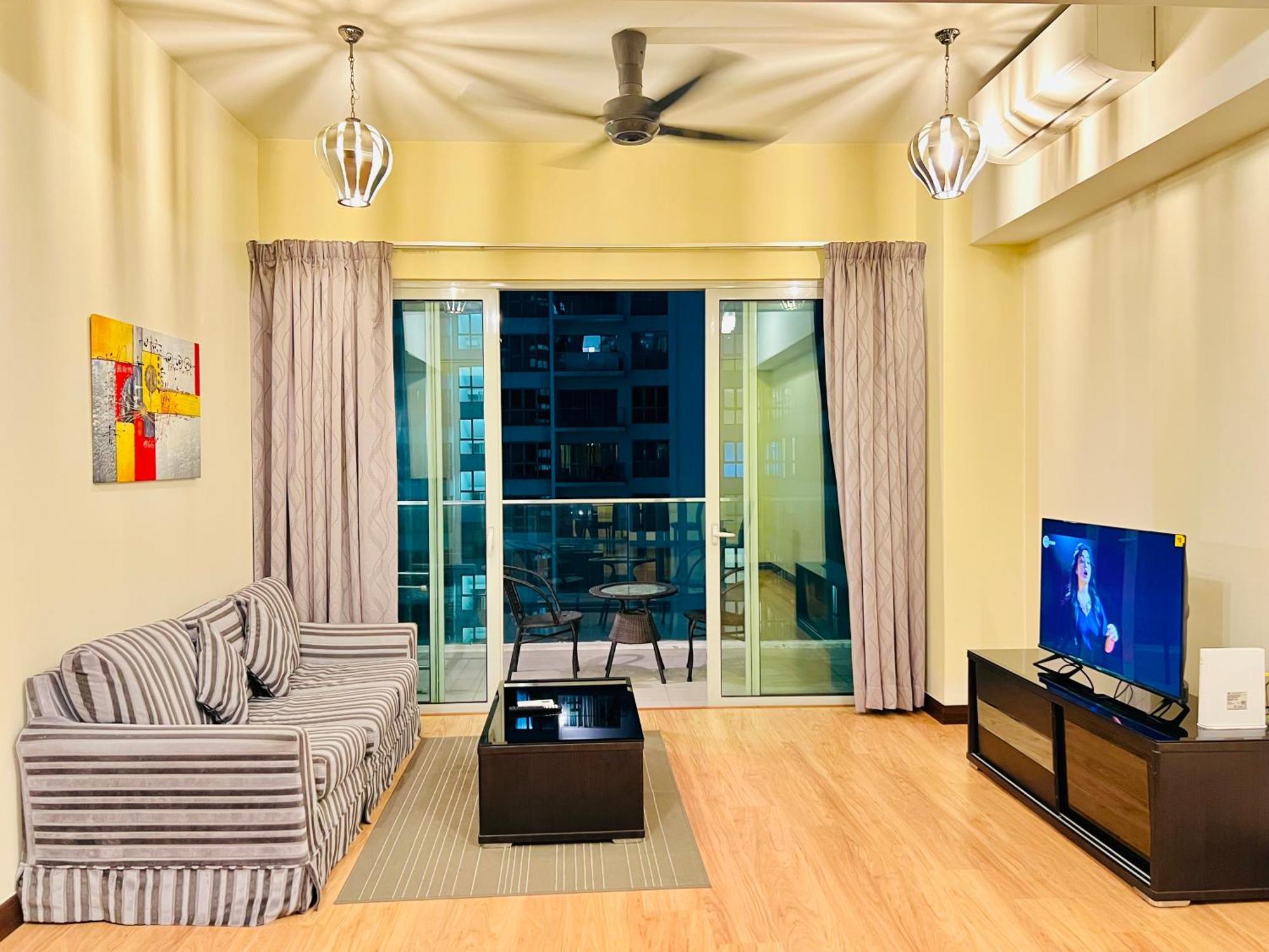 Regalia Spritz Empire Hostel Kuala Lumpur Luaran gambar