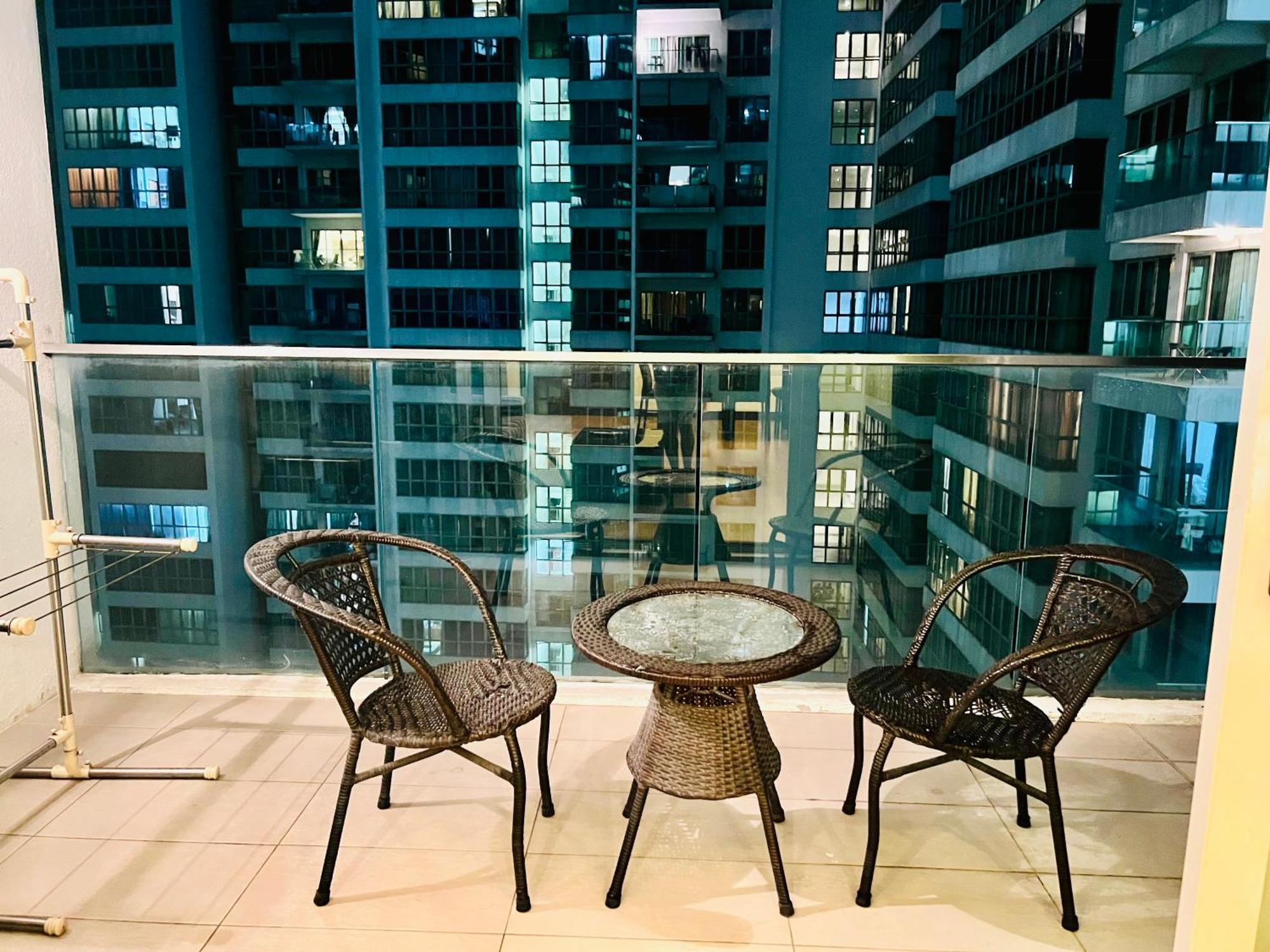 Regalia Spritz Empire Hostel Kuala Lumpur Luaran gambar